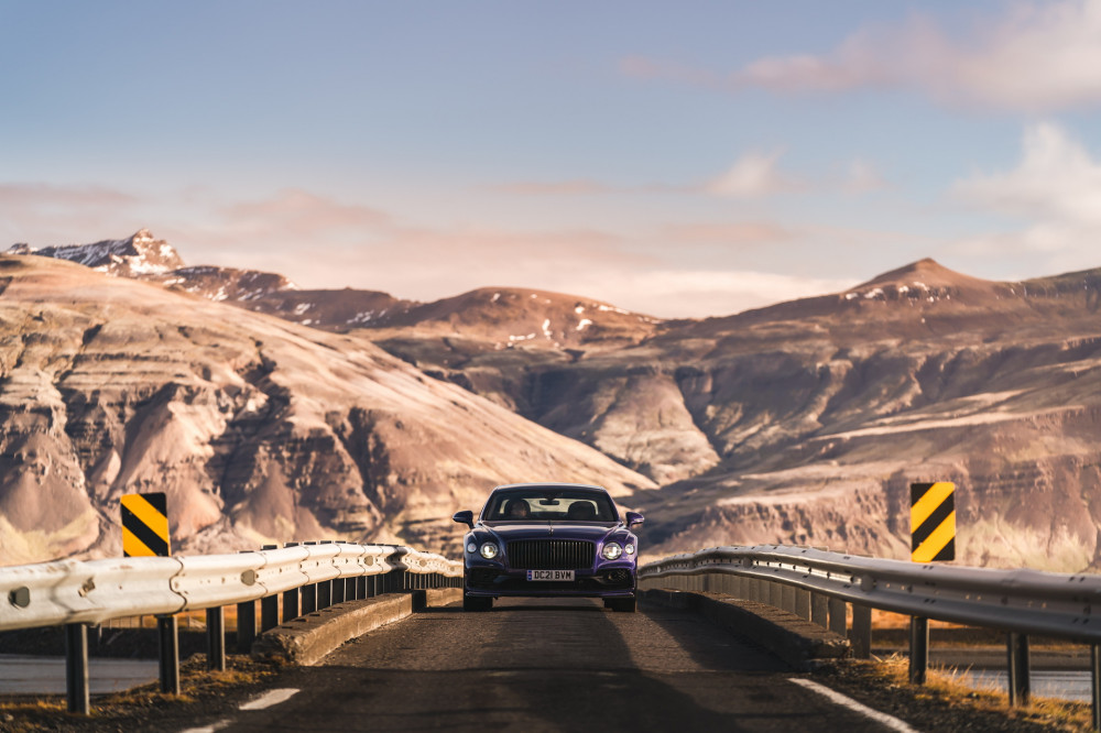 Bentley Flying Spur Hybrid